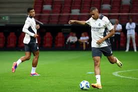 国足更多拼 国足更多拼